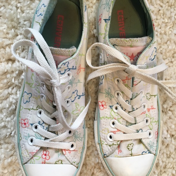 Floral converse - Picture 2 of 8